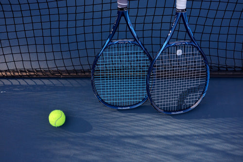 The Historical Evolution of Tennis Rackets