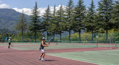 Natural Gut vs Synthetic Gut Tennis Strings